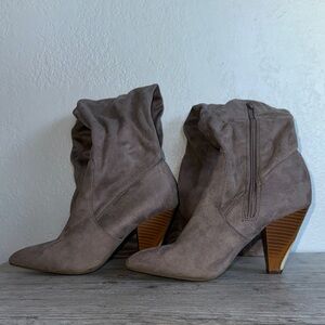 Thigh High Boots Taupe Size 8.5